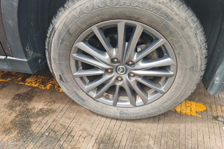 Used Mazda CX-5 2017 2.0L Automatic 2WD Smart Enjoyment Version China VI Standard Right Front Wheel Hub