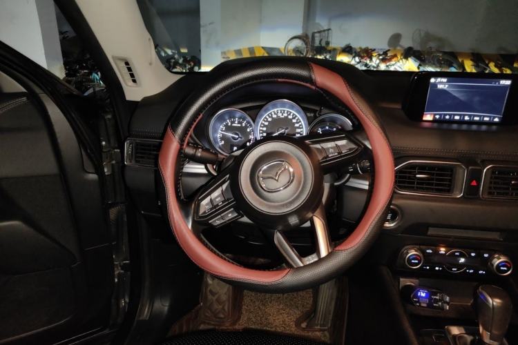 Used Mazda CX-5 2017 2.0L Automatic 2WD ZhiShang Trim China V Standard Steering Wheel