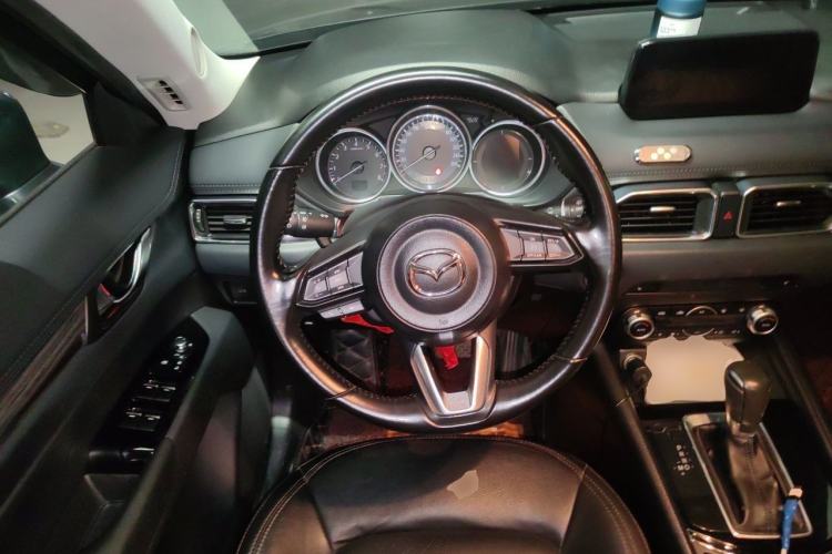 Used Mazda CX-5 2017 2.0L Automatic 2WD Smart Enjoyment Version China VI Standard Steering Wheel