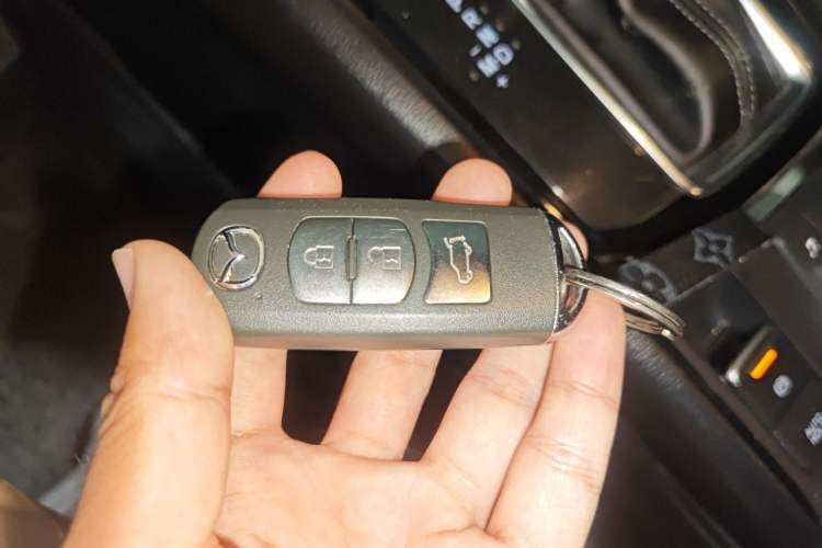 Used Mazda CX-5 2017 2.0L Automatic 2WD Smart Enjoyment Version China VI Standard Vehicle Key