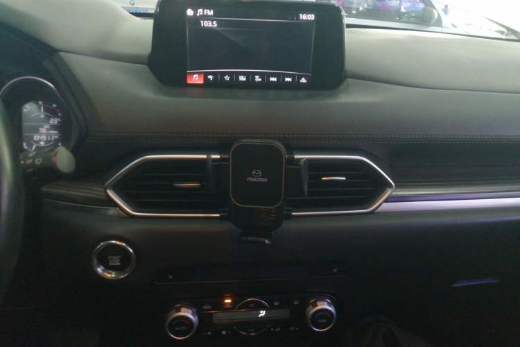 Used Mazda CX-5 2017 2.0L Automatic 2WD Smart Enjoyment Version China V Standard Audio And AC Panel