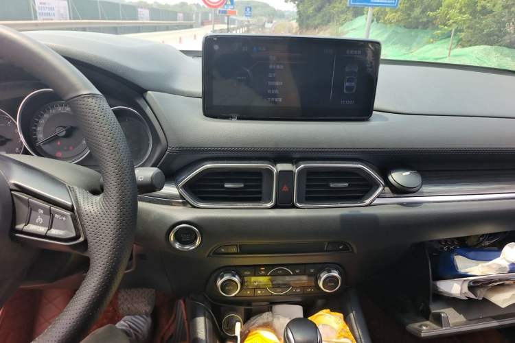 Used Mazda CX-5 2017 2.0L Automatic 2WD Smart Enjoyment Version China VI Standard Audio And AC Panel