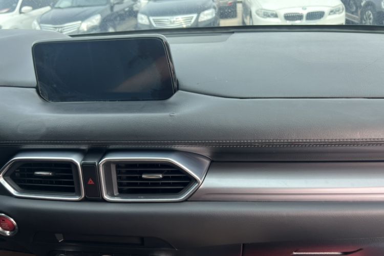 Used Mazda CX-5 2017 2.0L Automatic 2WD ZhiShang Trim China V Standard Audio And AC Panel
