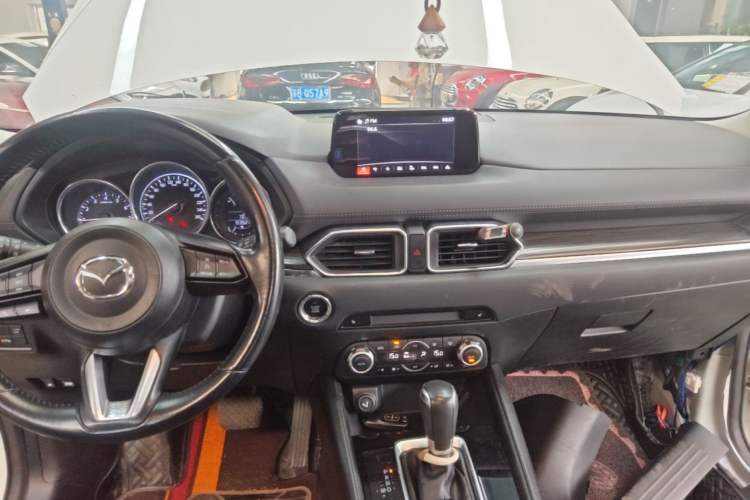 Used Mazda CX-5 2017 2.0L Automatic 2WD Smart Enjoyment Version China V Standard Audio And AC Panel