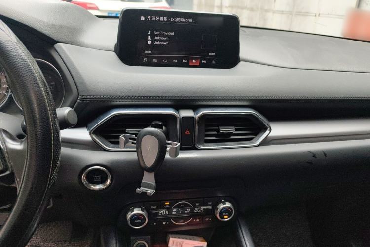 Used Mazda CX-5 2017 2.0L Automatic 2WD ZhiShang Trim China VI Standard Audio And AC Panel