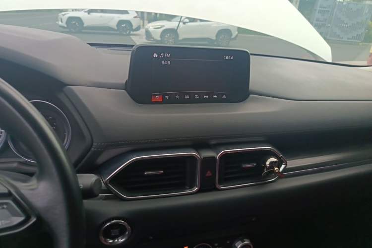 Used Mazda CX-5 2017 2.0L Automatic 2WD Smart Enjoyment Version China VI Standard Audio And AC Panel