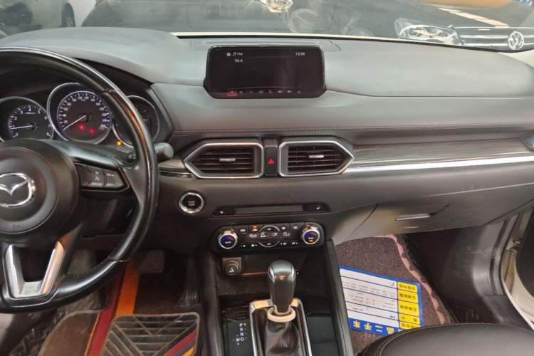 Used Mazda CX-5 2017 2.0L Automatic 2WD Smart Enjoyment Version China V Standard Audio And AC Panel