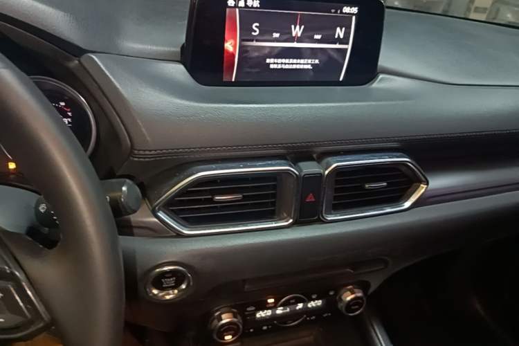 Used Mazda CX-5 2017 2.0L Automatic 2WD ZhiShang Trim China V Standard Audio And AC Panel