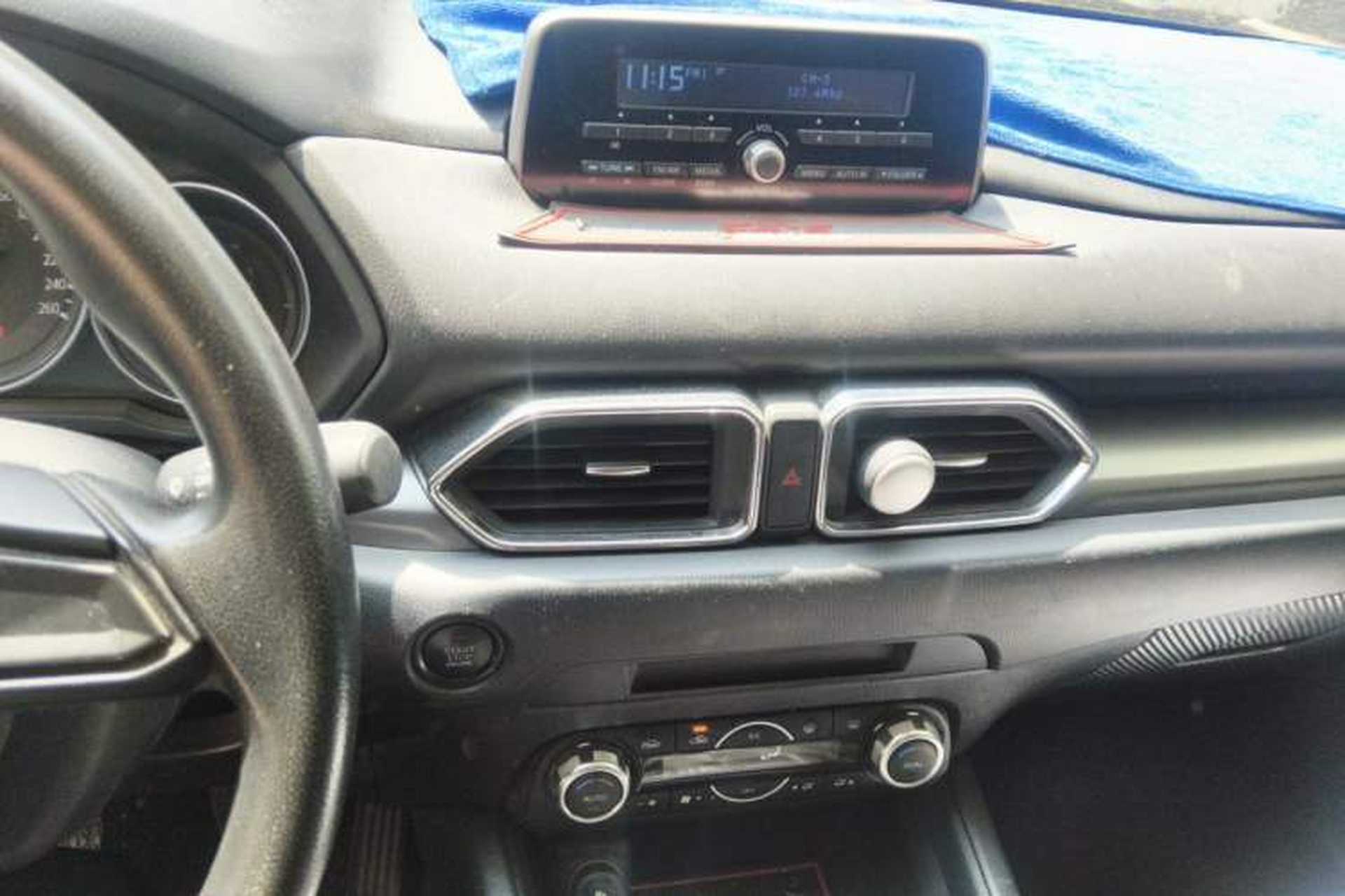 Used Mazda CX-5 2017 2.0L Manual Two-Wheel Drive Comfort Version China V Standard Audio And AC Panel