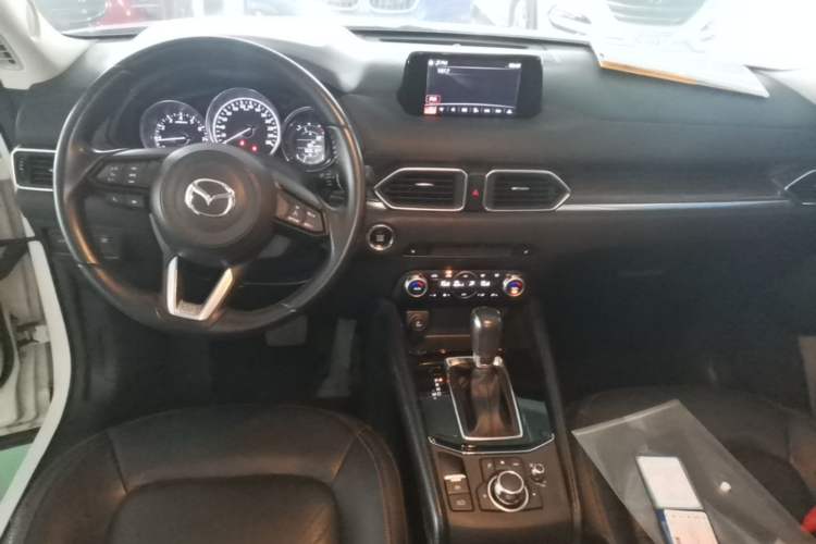 Used Mazda CX-5 2017 2.0L Automatic 2WD Smart Enjoyment Version China V Standard Center Console
