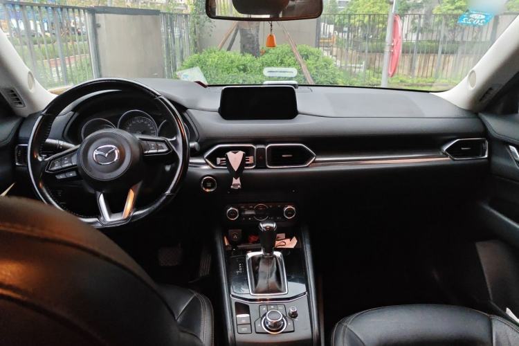 Used Mazda CX-5 2017 2.0L Automatic 2WD Smart Enjoyment Version China V Standard Center Console