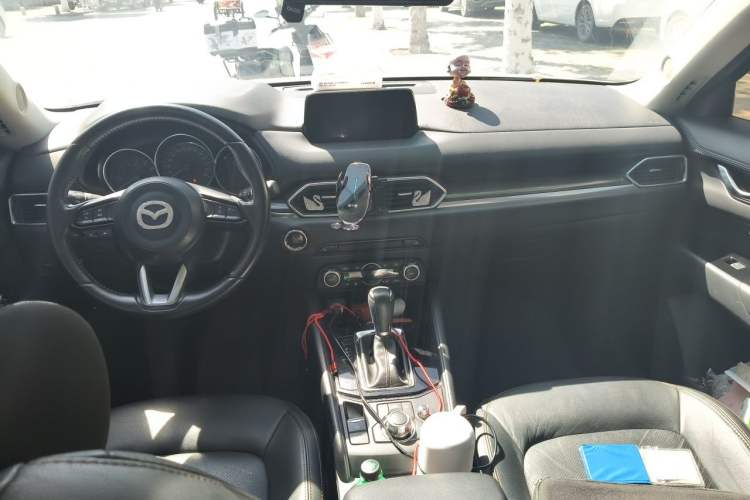Used Mazda CX-5 2017 2.0L Automatic 2WD Smart Enjoyment Version China V Standard Center Console