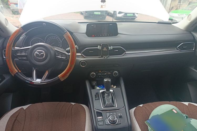 Used Mazda CX-5 2017 2.0L Automatic 2WD Smart Enjoyment Version China V Standard Center Console