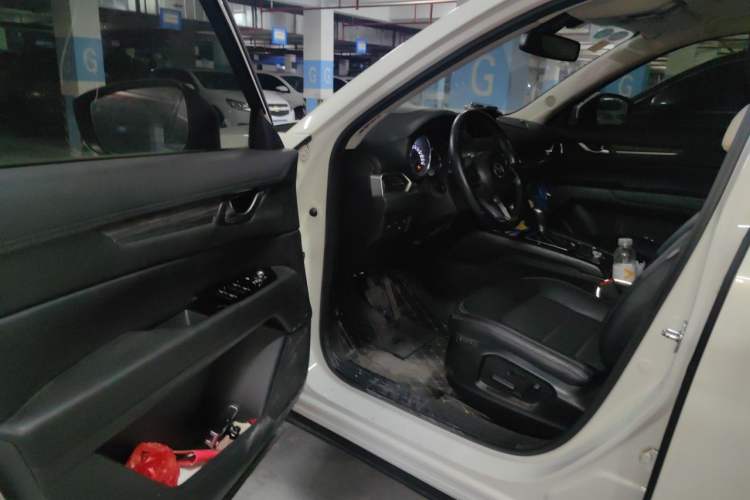Used Mazda CX-5 2017 2.0L Automatic 2WD Smart Enjoyment Version China VI Standard Driver Seat