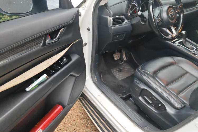 Used Mazda CX-5 2017 2.0L Automatic 2WD Smart Enjoyment Version China V Standard Driver Seat