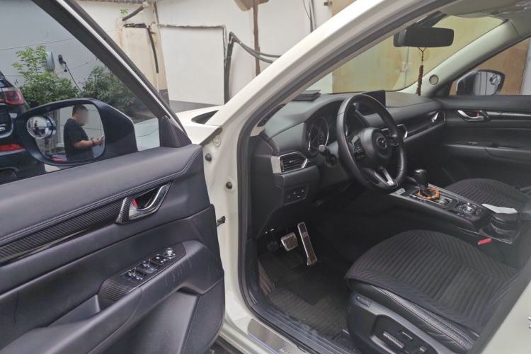 Used Mazda CX-5 2017 2.0L Automatic 2WD Smart Enjoyment Version China V Standard Driver Seat