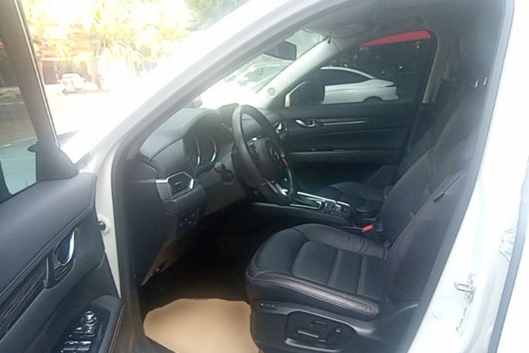 Used Mazda CX-5 2017 2.5L Automatic 4x4 ZhiZun Version China V Standard Driver Seat