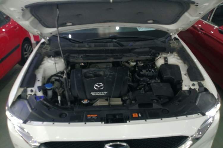Used Mazda CX-5 2017 2.0L Automatic 2WD Smart Enjoyment Version China V Standard Engine Bay