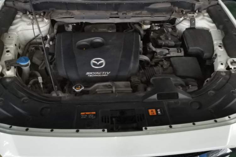 Used Mazda CX-5 2017 2.0L Automatic 2WD Smart Enjoyment Version China V Standard Engine Bay