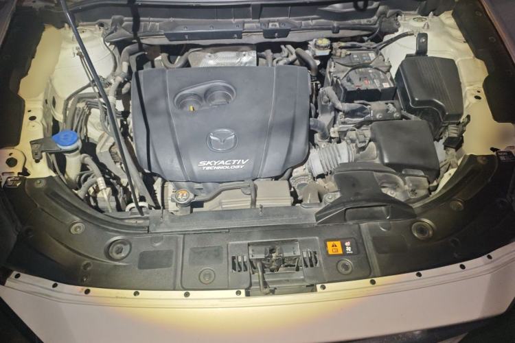 Used Mazda CX-5 2017 2.0L Automatic 2WD ZhiShang Trim China V Standard Engine Bay
