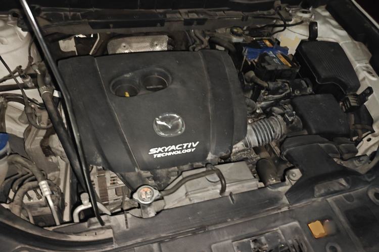 Used Mazda CX-5 2017 2.0L Automatic 2WD Smart Enjoyment Version China V Standard Engine Bay