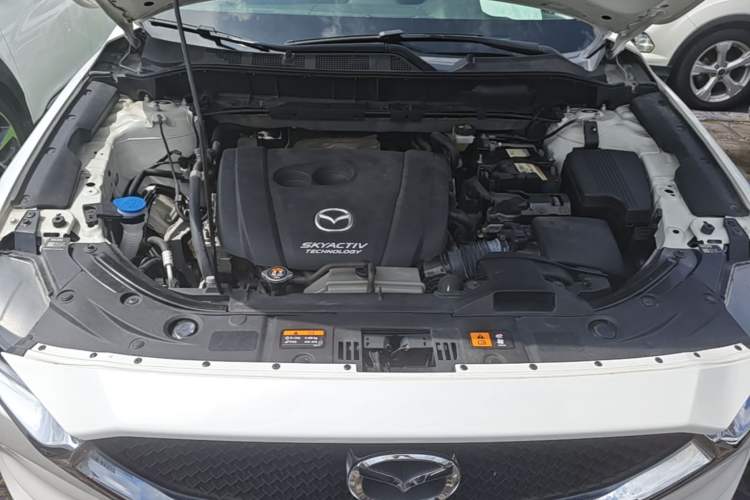 Used Mazda CX-5 2017 2.0L Automatic 2WD ZhiShang Trim China V Standard Engine Bay
