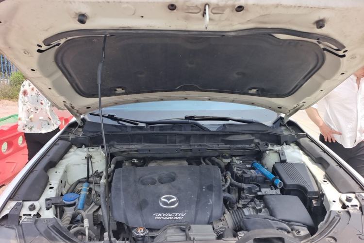 Used Mazda CX-5 2017 2.0L Automatic 2WD Smart Enjoyment Version China VI Standard Engine Bay