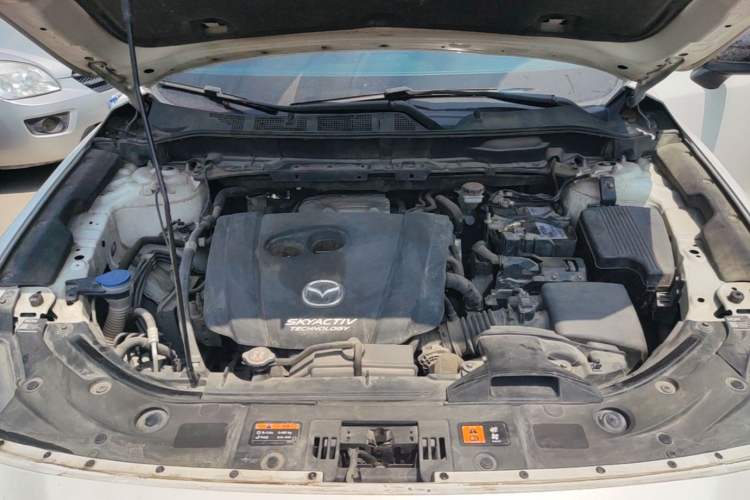 Used Mazda CX-5 2017 2.0L Automatic 2WD ZhiShang Trim China V Standard Engine Bay