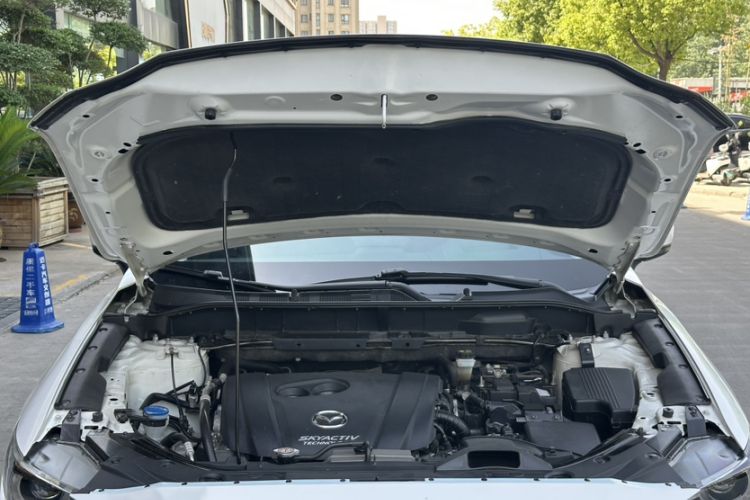 Used Mazda CX-5 2017 2.5L Automatic 4x4 Flagship Version China V Standard Engine Bay