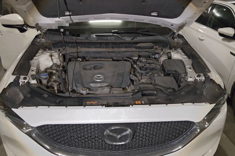 Used Mazda CX-5 2017 2.0L Automatic 2WD ZhiShang Trim China V Standard Engine Bay