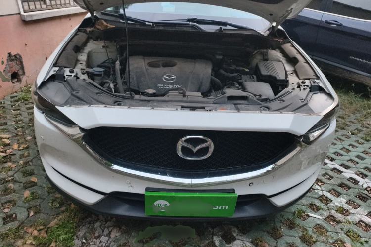 Used Mazda CX-5 2017 2.0L Automatic 2WD ZhiShang Trim China V Standard Engine Bay