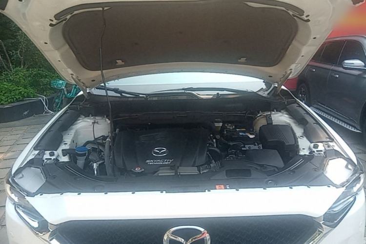Used Mazda CX-5 2017 2.5L Automatic 4x4 ZhiZun Version China V Standard Engine Bay