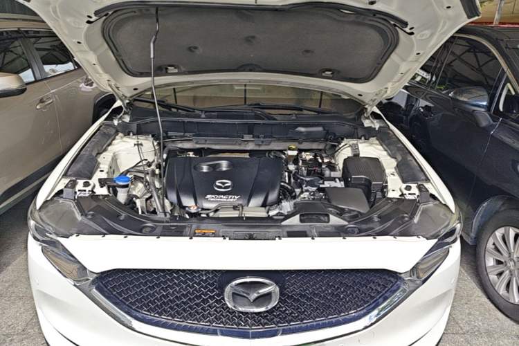 Used Mazda CX-5 2017 2.0L Automatic 2WD Smart Enjoyment Version China V Standard Engine Bay