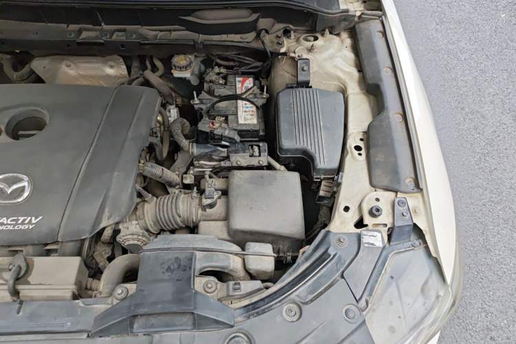 Used Mazda CX-5 2017 2.0L Automatic 2WD ZhiShang Trim China V Standard Engine Bay Left