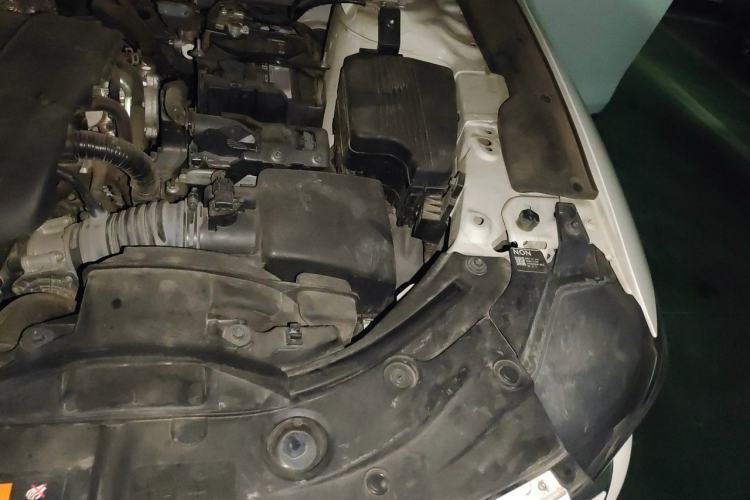 Used Mazda CX-5 2017 2.5L Automatic 2WD ZhiZun Version China V Standard Engine Bay Left