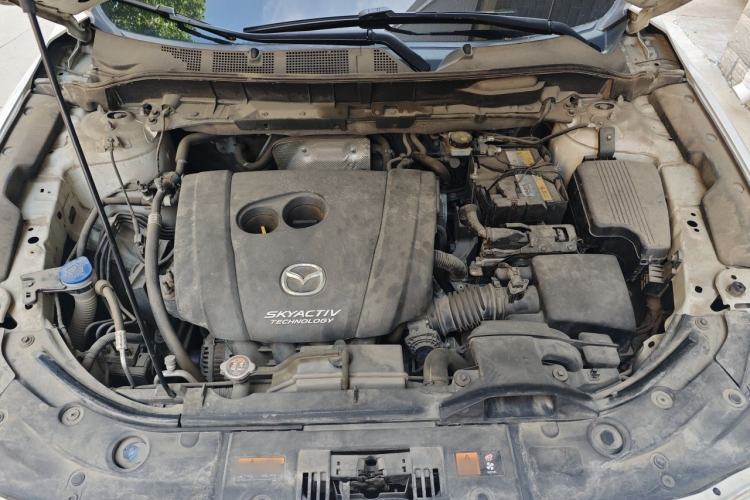 Used Mazda CX-5 2017 2.0L Automatic 2WD ZhiShang Trim China V Standard Engine Bay
