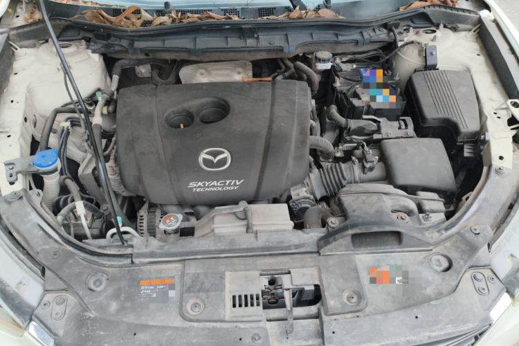 Used Mazda CX-5 2017 2.0L Automatic 2WD ZhiShang Trim China VI Standard Engine Bay