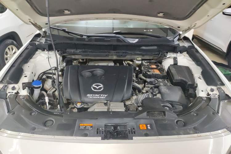 Used Mazda CX-5 2017 2.0L Automatic 2WD ZhiShang Trim China V Standard Engine Bay