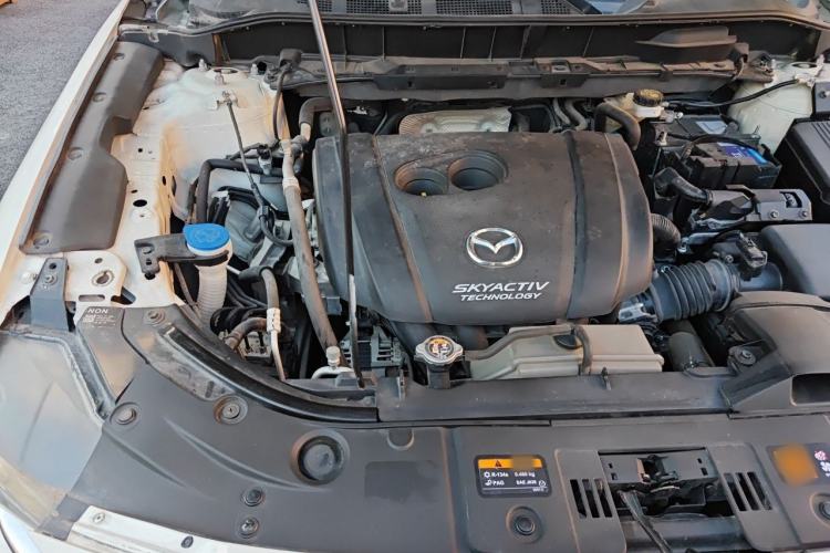 Used Mazda CX-5 2017 2.0L Automatic 2WD ZhiShang Trim China V Standard Engine Bay Right
