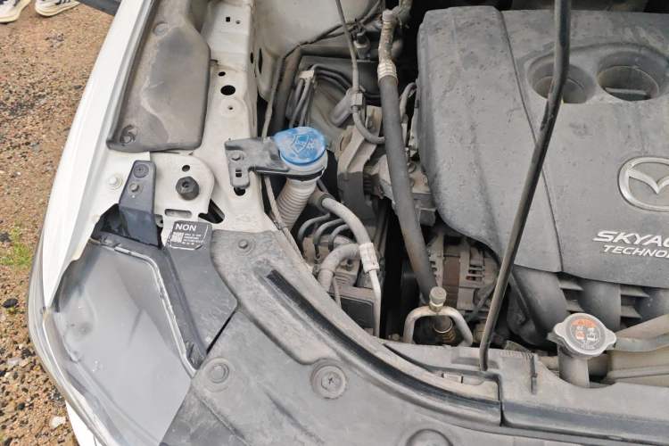 Used Mazda CX-5 2017 2.0L Automatic 2WD Smart Enjoyment Version China V Standard Engine Bay Right