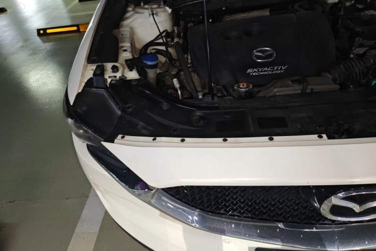 Used Mazda CX-5 2017 2.0L Automatic 4x4 Smart Enjoyment Version China V Standard Engine Bay Right