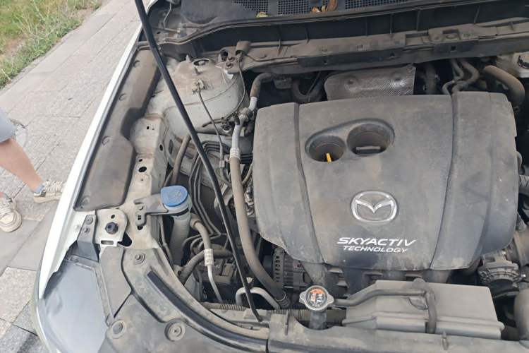 Used Mazda CX-5 2017 2.0L Automatic 2WD Smart Enjoyment Version China VI Standard Engine Bay Right