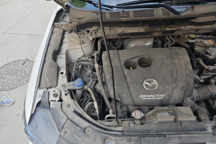 Used Mazda CX-5 2017 2.0L Automatic 2WD ZhiShang Trim China V Standard Engine Bay Right