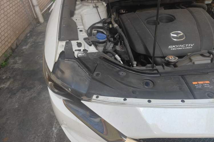 Used Mazda CX-5 2017 2.0L Automatic 2WD ZhiShang Trim China V Standard Engine Bay Right