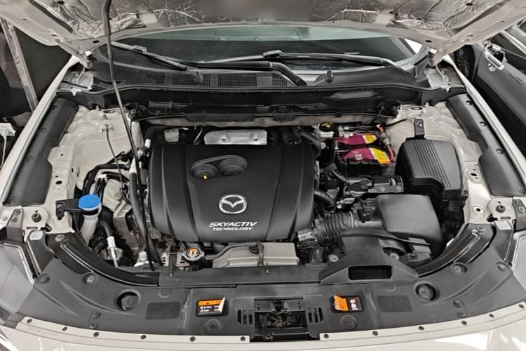 Used Mazda CX-5 2017 2.0L Automatic 2WD ZhiShang Trim China V Standard Engine Bay