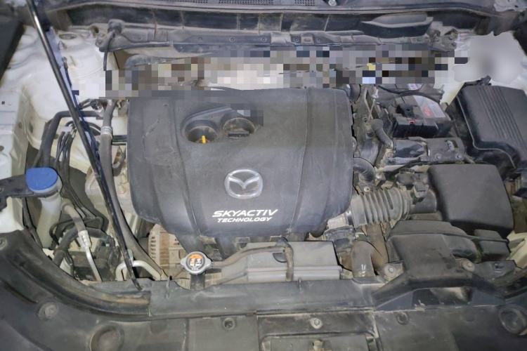 Used Mazda CX-5 2017 2.0L Automatic 2WD ZhiShang Trim China VI Standard Engine Bay