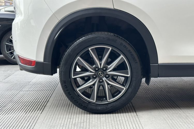 Used Mazda CX-5 2017 2.5L Automatic 4x4 ZhiZun Version China V Standard Exterior 1