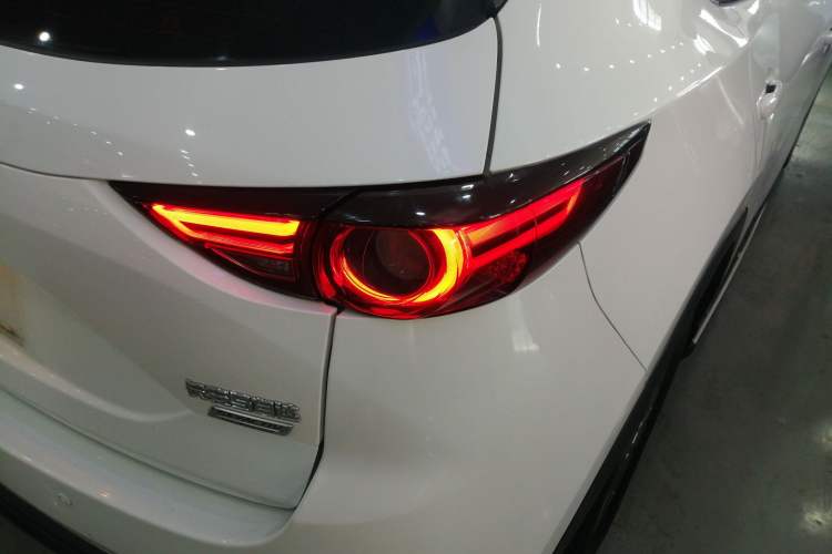 Used Mazda CX-5 2017 2.0L Automatic 2WD Smart Enjoyment Version China V Standard Exterior 3