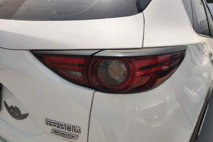 Used Mazda CX-5 2017 2.0L Automatic 2WD ZhiShang Trim China V Standard Exterior 3