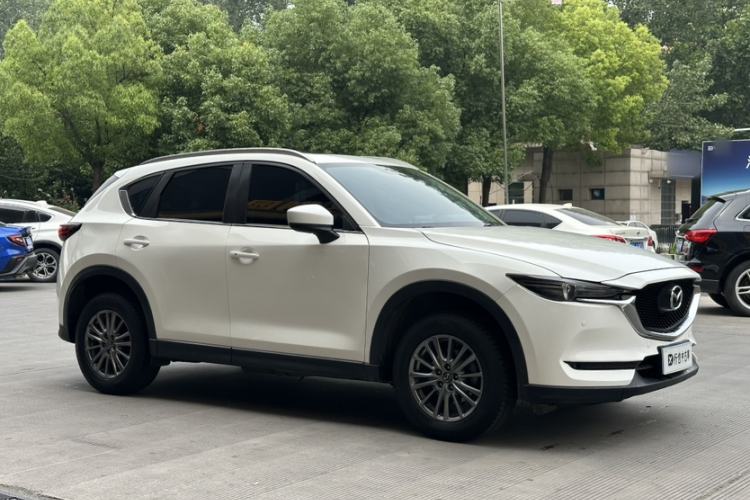 Used Mazda CX-5 2017 2.0L Automatic 2WD ZhiShang Trim China V Standard Exterior 3